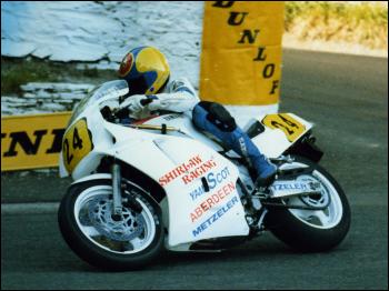 Phil Hogg going through Governors Bridge - 1989 TT